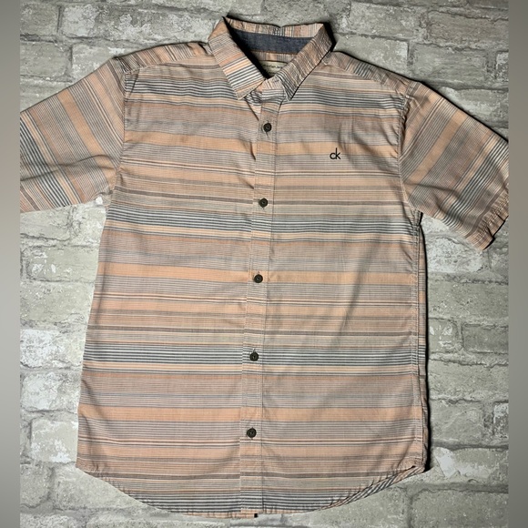 CALVIN KLEIN JEANS: Boys Short Sleeve Button Up Shirt - Picture 2 of 7